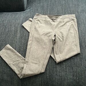 GREY WORKOUT LEGGINGS